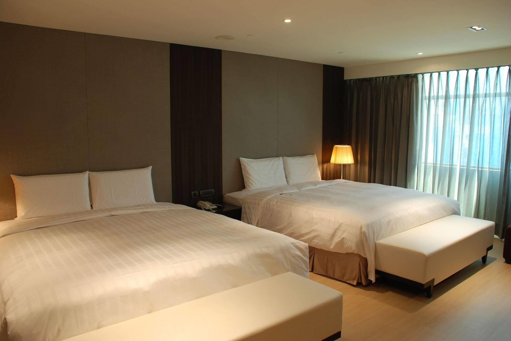 Talmud Hotel Kaohsiung Loveriver Extérieur photo